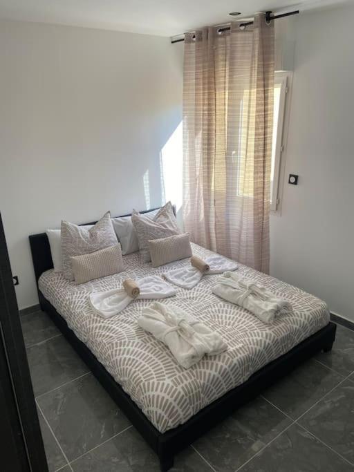 Maison Avec Jacuzzi Orange  Extérieur photo