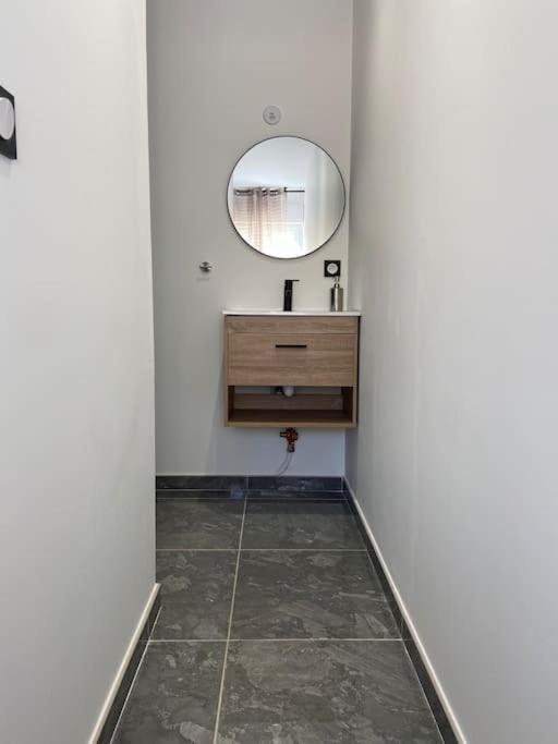 Maison Avec Jacuzzi Orange  Extérieur photo